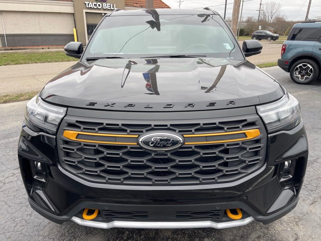 Used 2026 Ford Explorer Tremor w/ Tremor Ultimate Package image 5