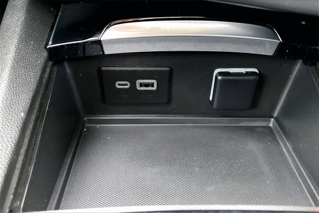 Used 2021 Buick Envision Preferred image 32