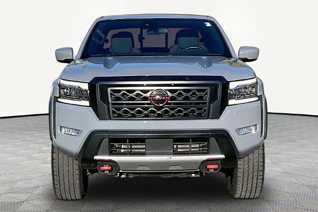 Used 2023 Nissan Frontier PRO-4X w/ Technology Package AWD/4WD image 2