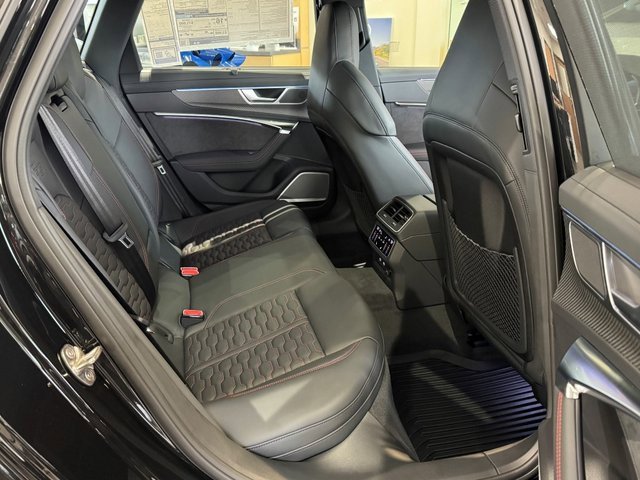 New 2026 Audi RS 6 performance image 15