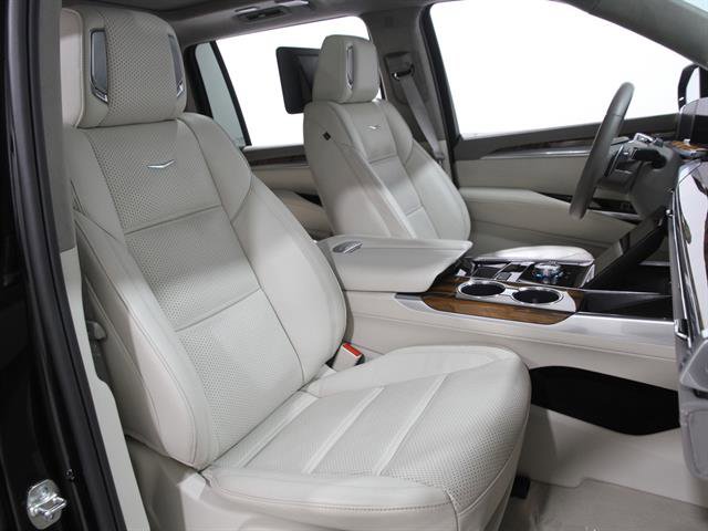 Certified 2025 Cadillac Escalade ESV Sport Platinum image 22