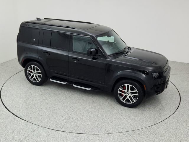 Used 2023 Land Rover Defender 110 X image 14