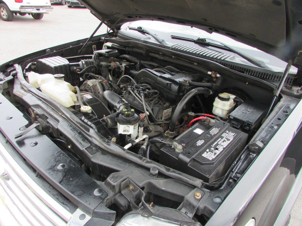 Used 2006 Ford Explorer XLT AWD/4WD image 30