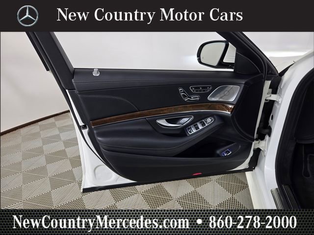 Used 2015 Mercedes-Benz S 550 4MATIC Sedan image 17
