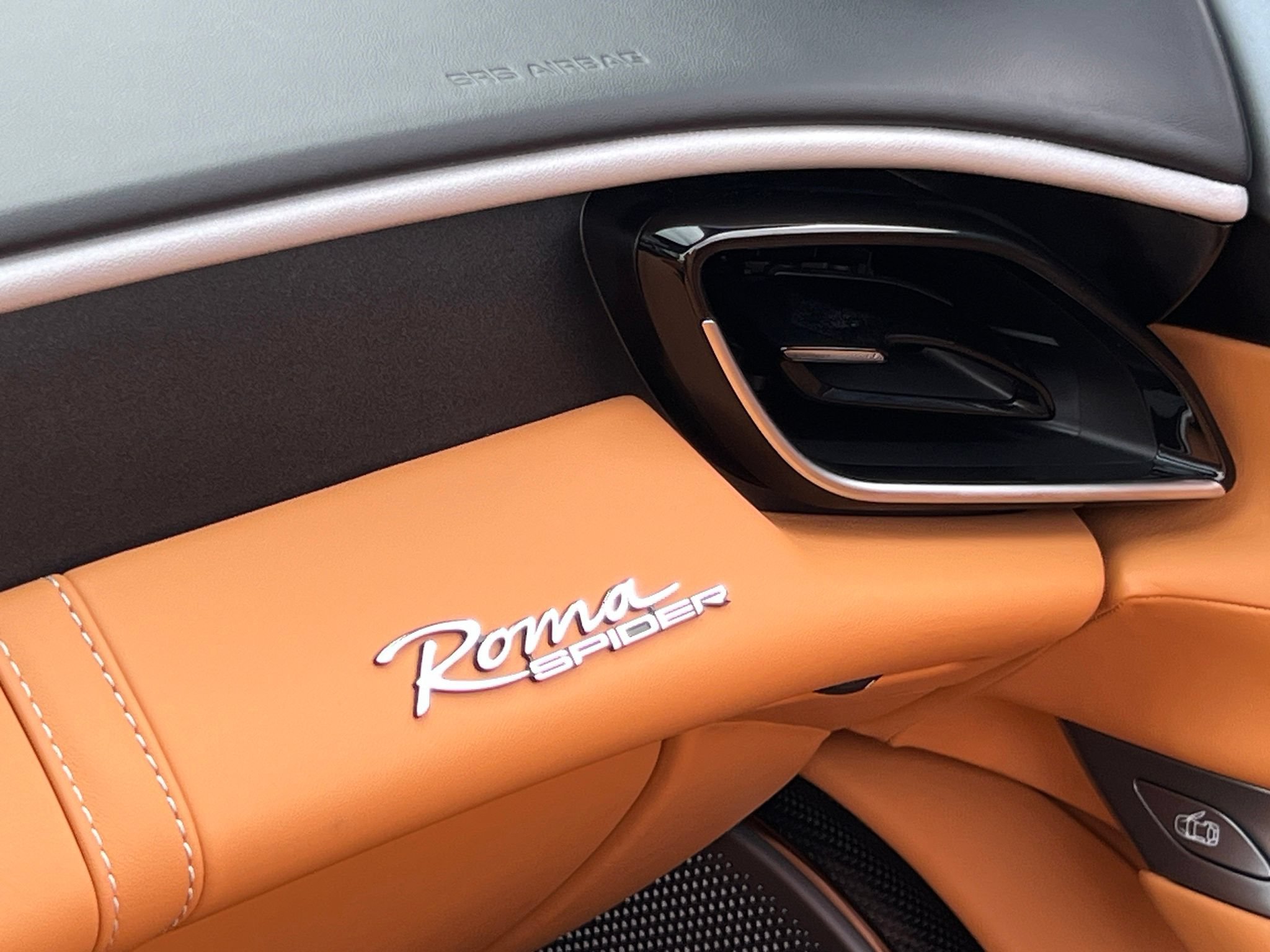Used 2024 Ferrari Roma Spider RWD image 36