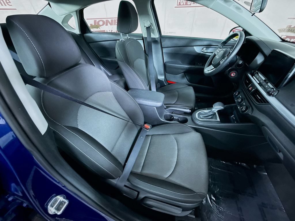 Certified 2023 Kia Forte LXS FWD image 29