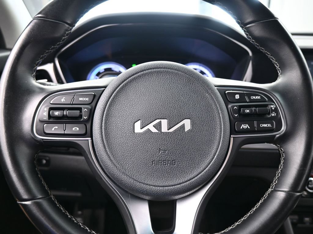 Used 2022 Kia Niro LXS image 26