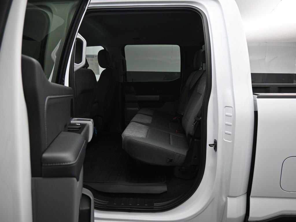 New 2026 Ford F350 XLT w/ XLT Premium Package AWD/4WD image 18