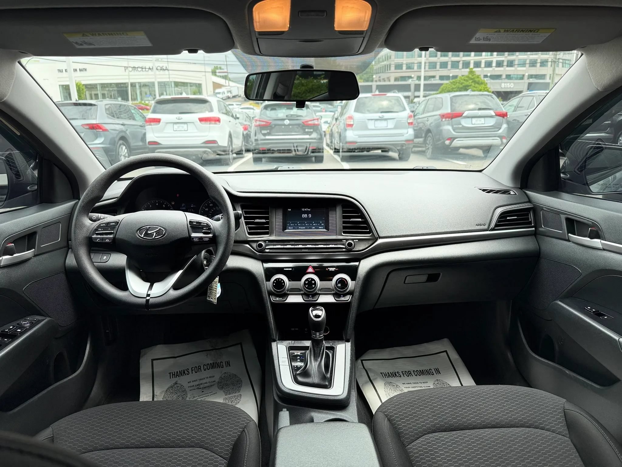 Used 2019 Hyundai Elantra SE w/ Cargo Package FWD image 11