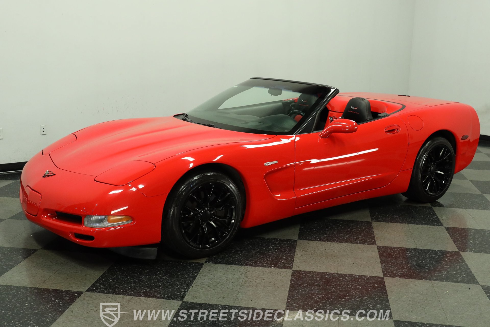 Used 1999 Chevrolet Corvette Coupe w/ Memory Pkg RWD image 6