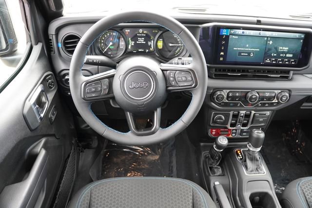 Certified 2025 Jeep Wrangler Unlimited Rubicon 4xe w/ Safety Group image 20