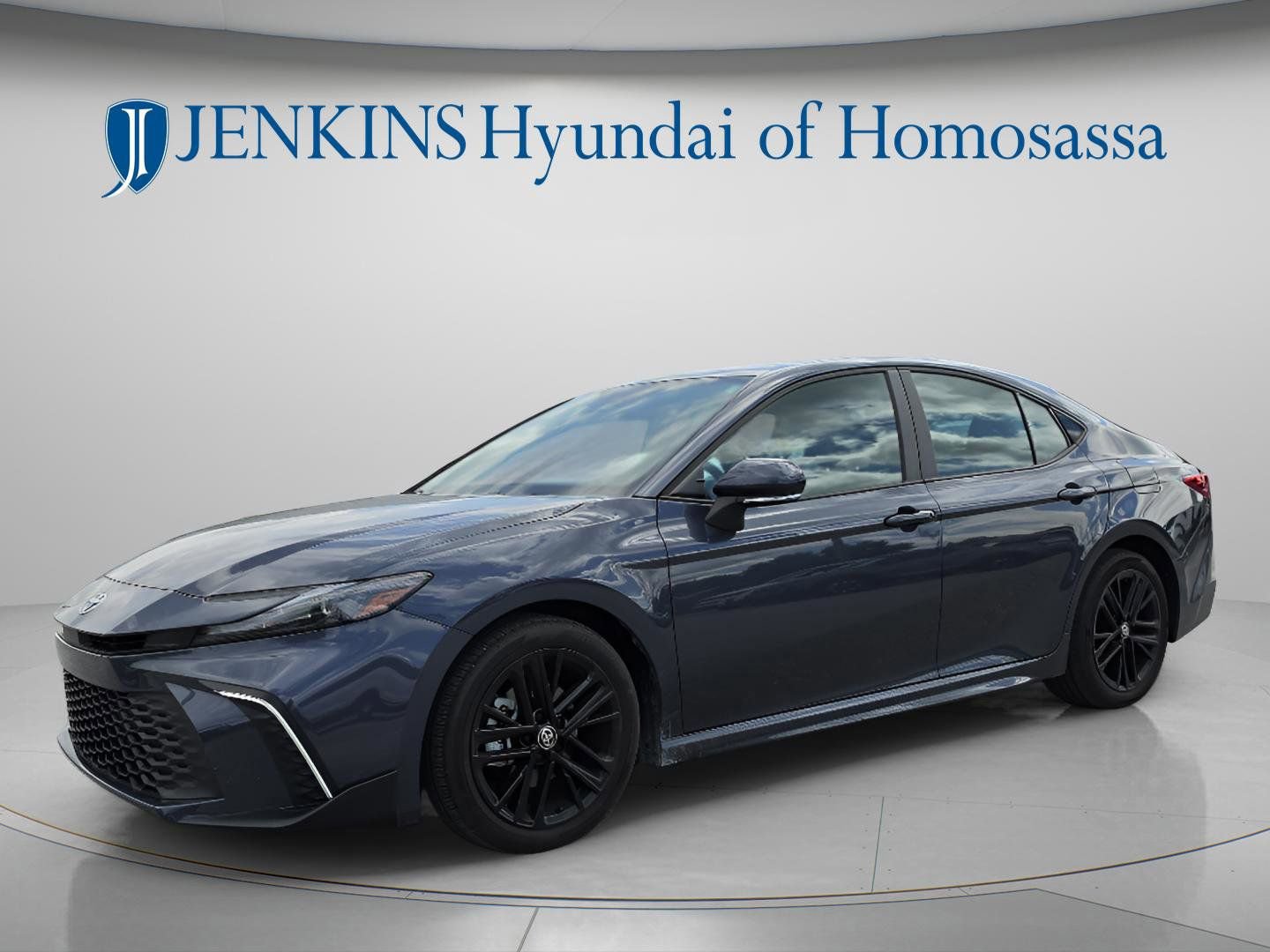 Used 2026 Toyota Camry SE w/ Convenience Package FWD image 9