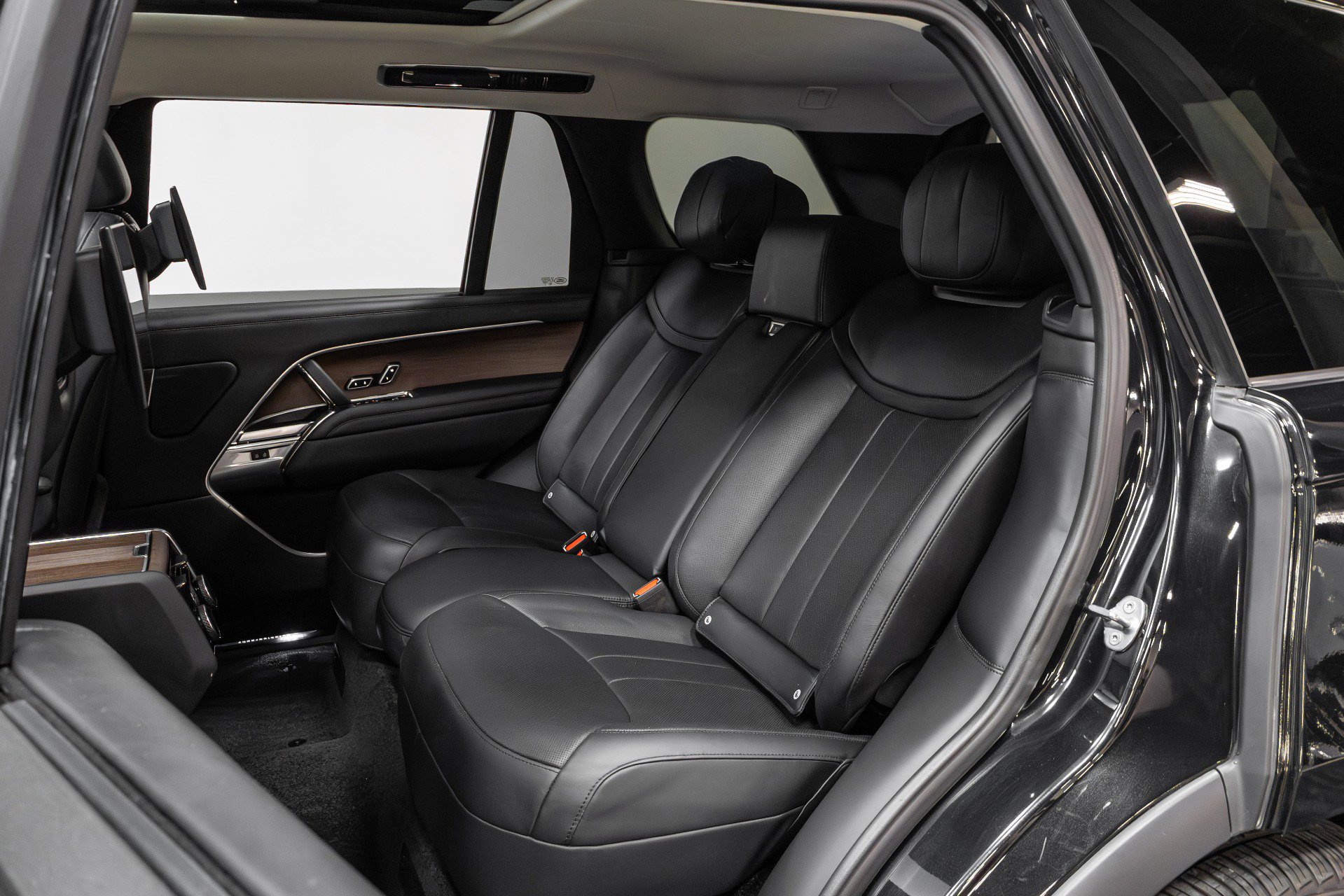 Used 2023 Land Rover Range Rover Long Wheelbase Autobiography image 59