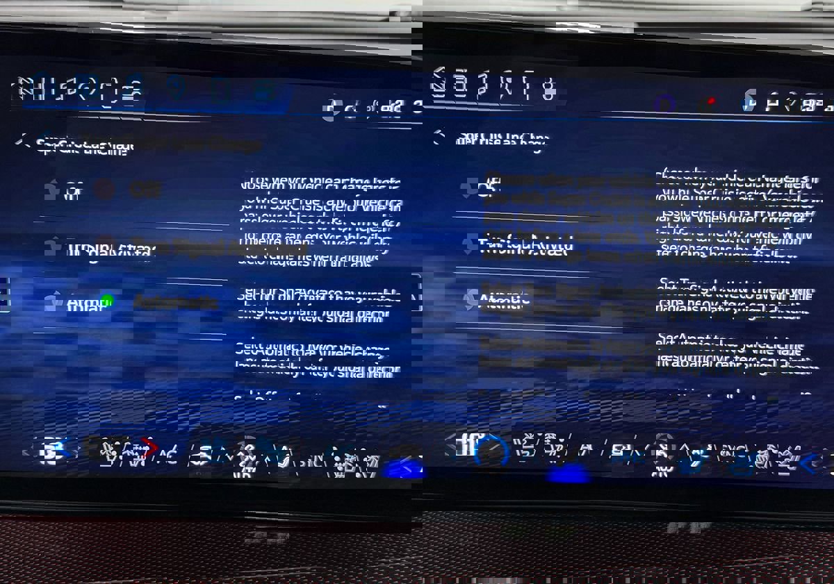 Used 2024 Chevrolet Traverse RS w/ LPO, Floor Liner Package image 34