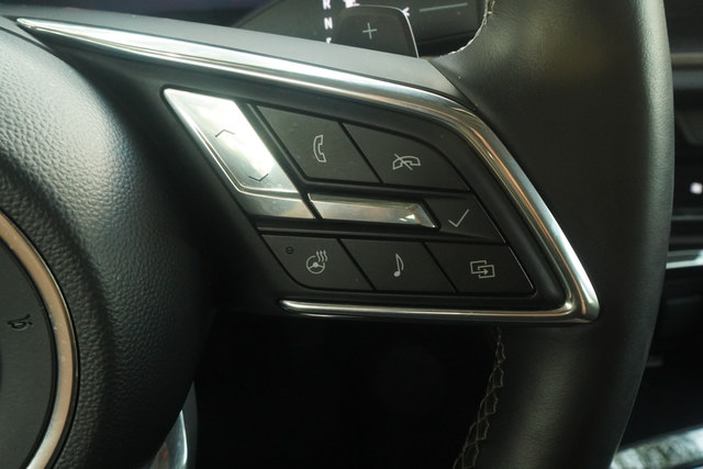 Used 2024 Buick Envision Avenir AWD/4WD image 16