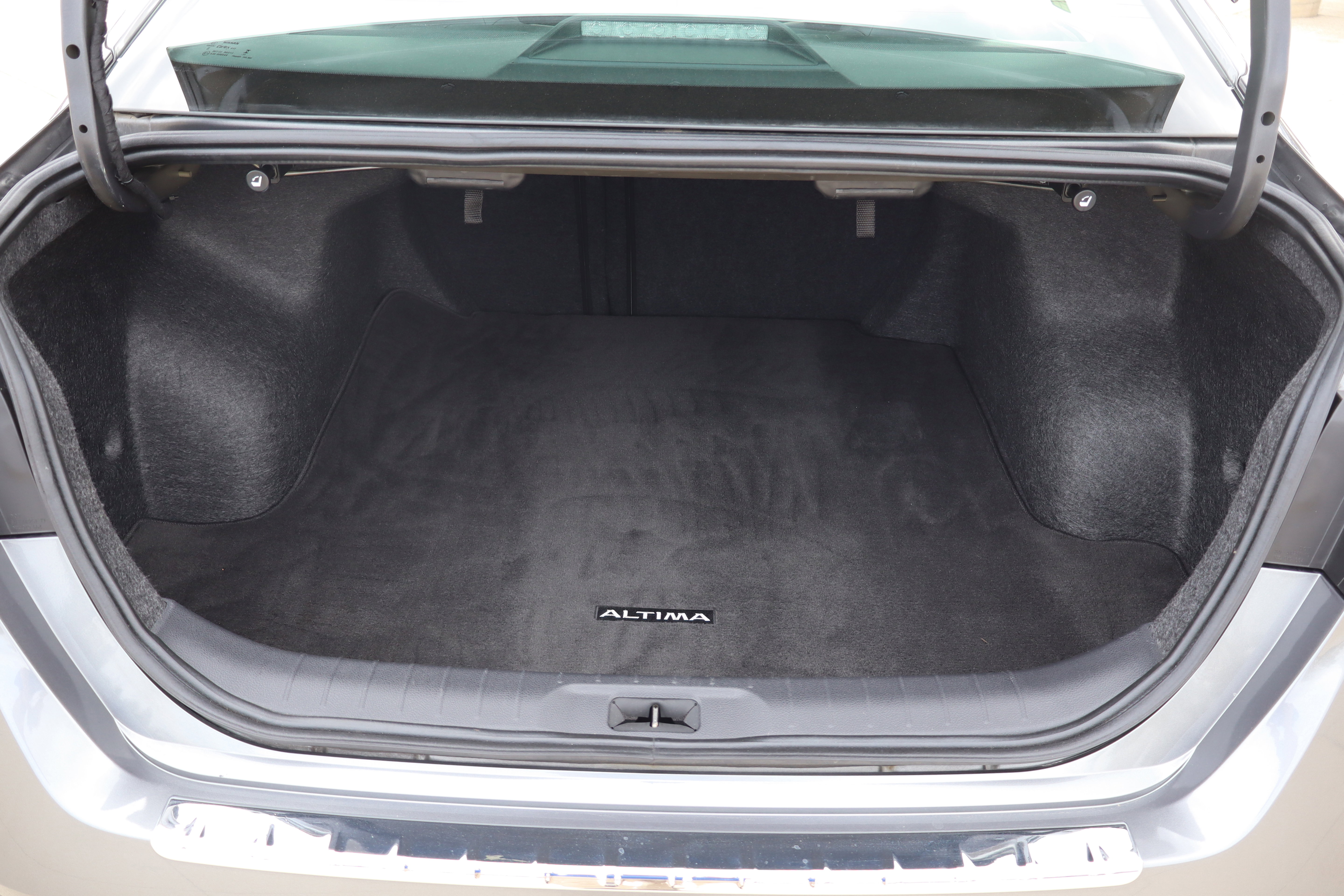 Used 2023 Nissan Altima 2.5 SL FWD image 27