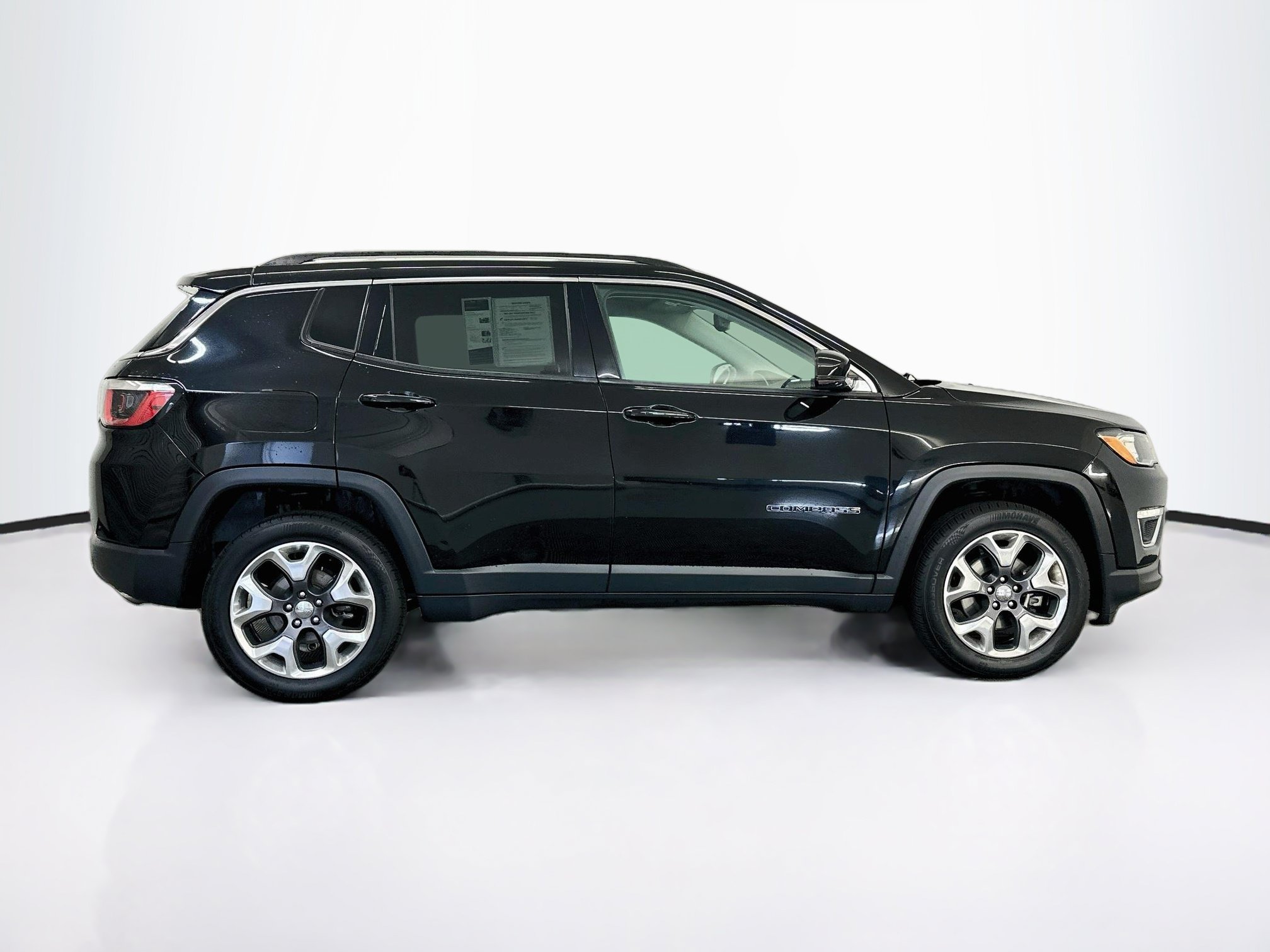 Used 2019 Jeep Compass Limited AWD/4WD image 10