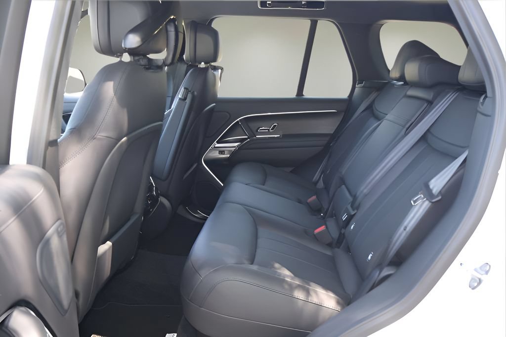 New 2026 Land Rover Range Rover SE AWD/4WD image 12