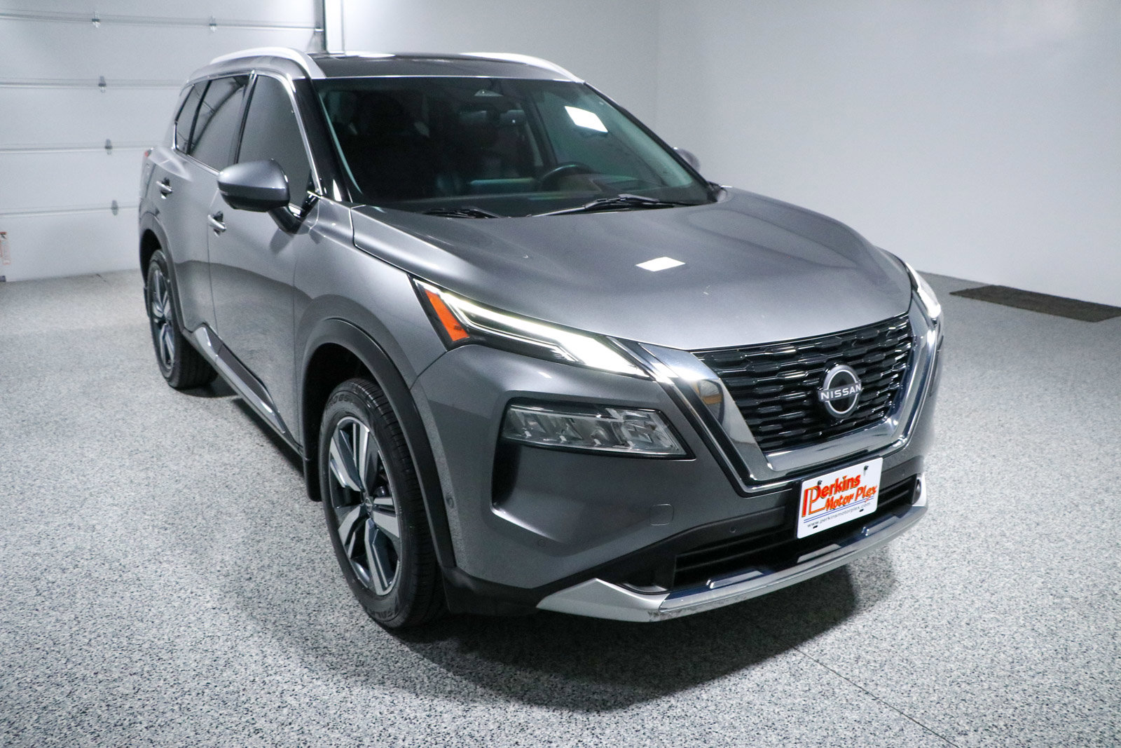Used 2023 Nissan Rogue Platinum w/ Platinum Premium Package image 5