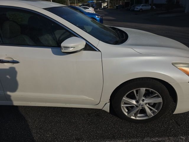 Used 2015 Nissan Altima 2.5 SL w/ Technology Package image 5