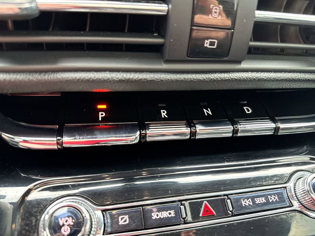Used 2020 Lincoln Corsair AWD w/ Premium Package image 18