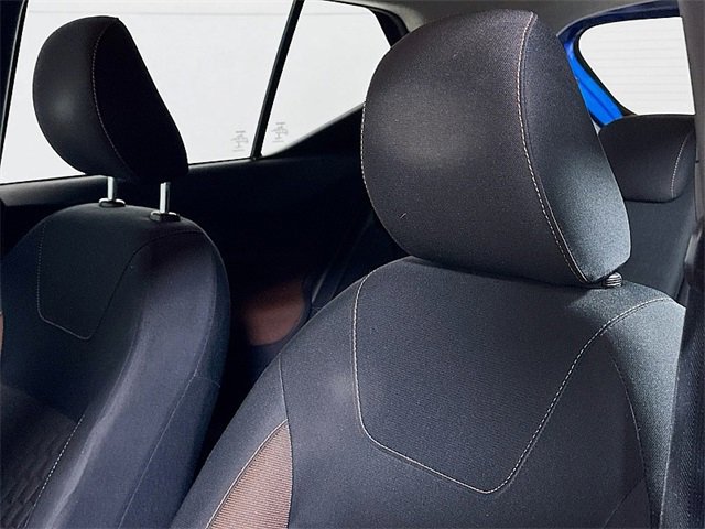 Used 2023 Nissan Kicks SR w/ Exterior Package image 18