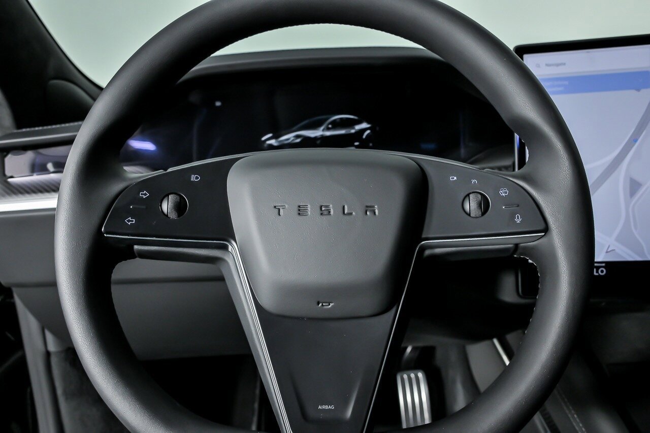 Used 2026 Tesla Model S Plaid AWD/4WD image 27