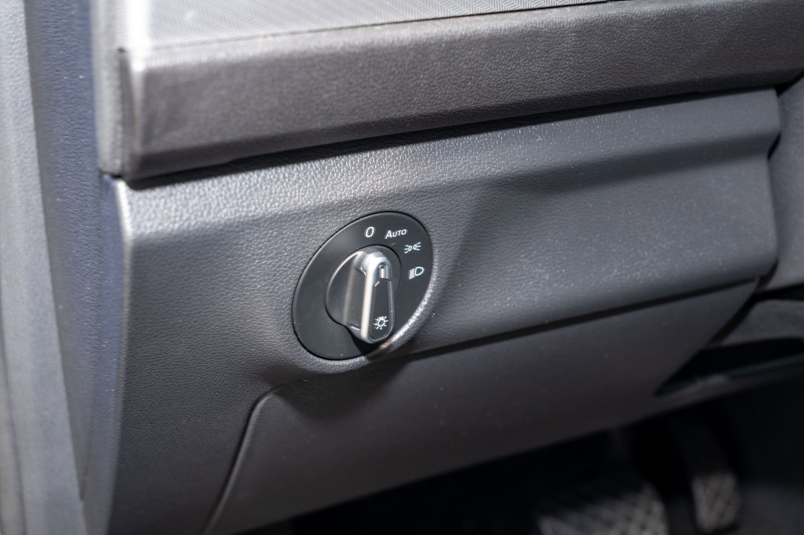 Used 2022 Volkswagen Jetta Sport image 24