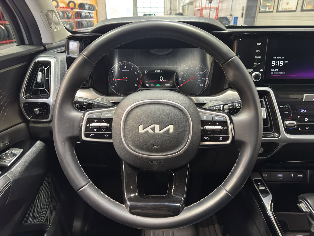 Used 2022 Kia Sorento SX image 24