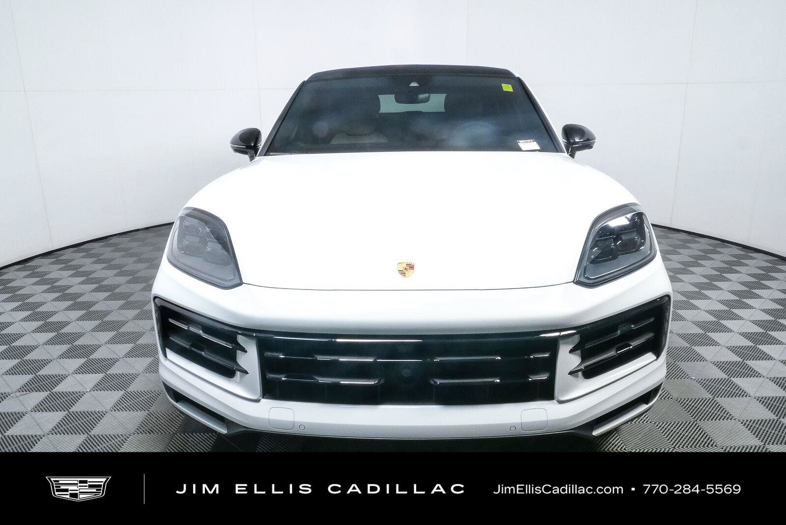 Used 2026 Porsche Cayenne Coupe AWD/4WD image 37