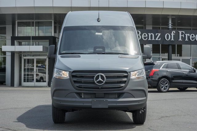 New 2025 Mercedes-Benz Sprinter 2500 image 2