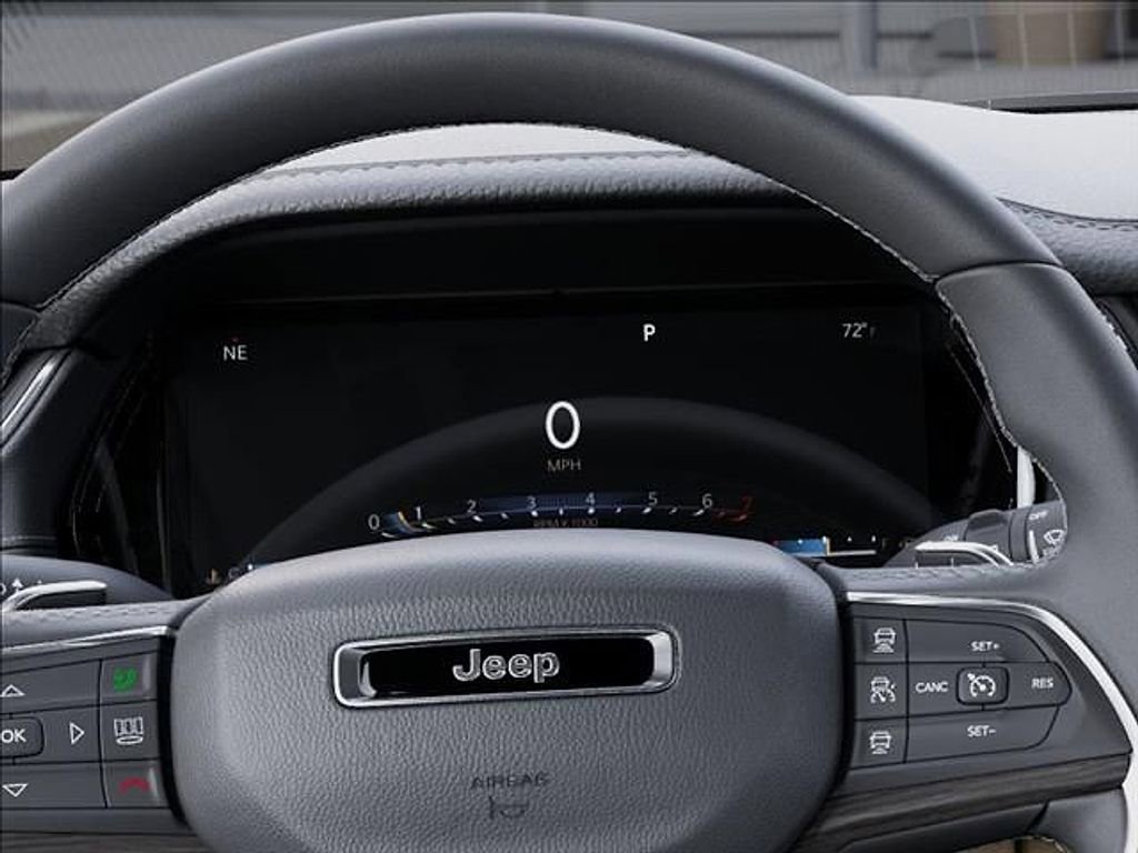 New 2025 Jeep Grand Cherokee Limited w/ Black Appearance Package AWD/4WD image 17