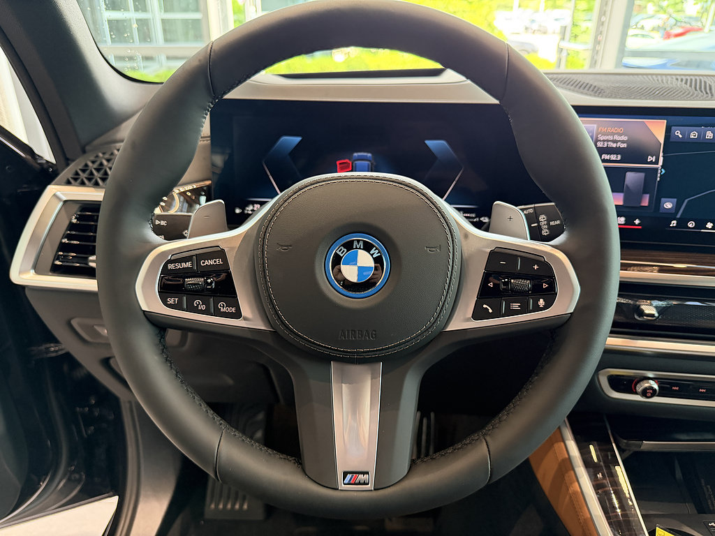 New 2026 BMW X5 xDrive50e w/ M Sport Package AWD/4WD image 9