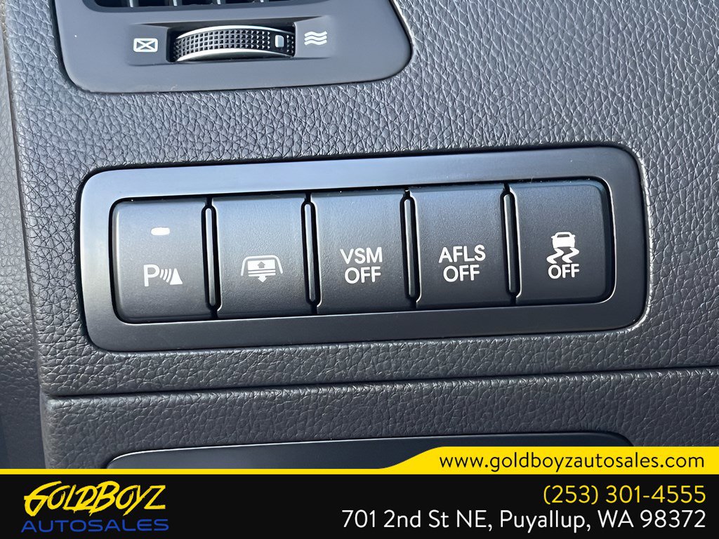 Used 2011 Hyundai Equus Signature RWD image 32