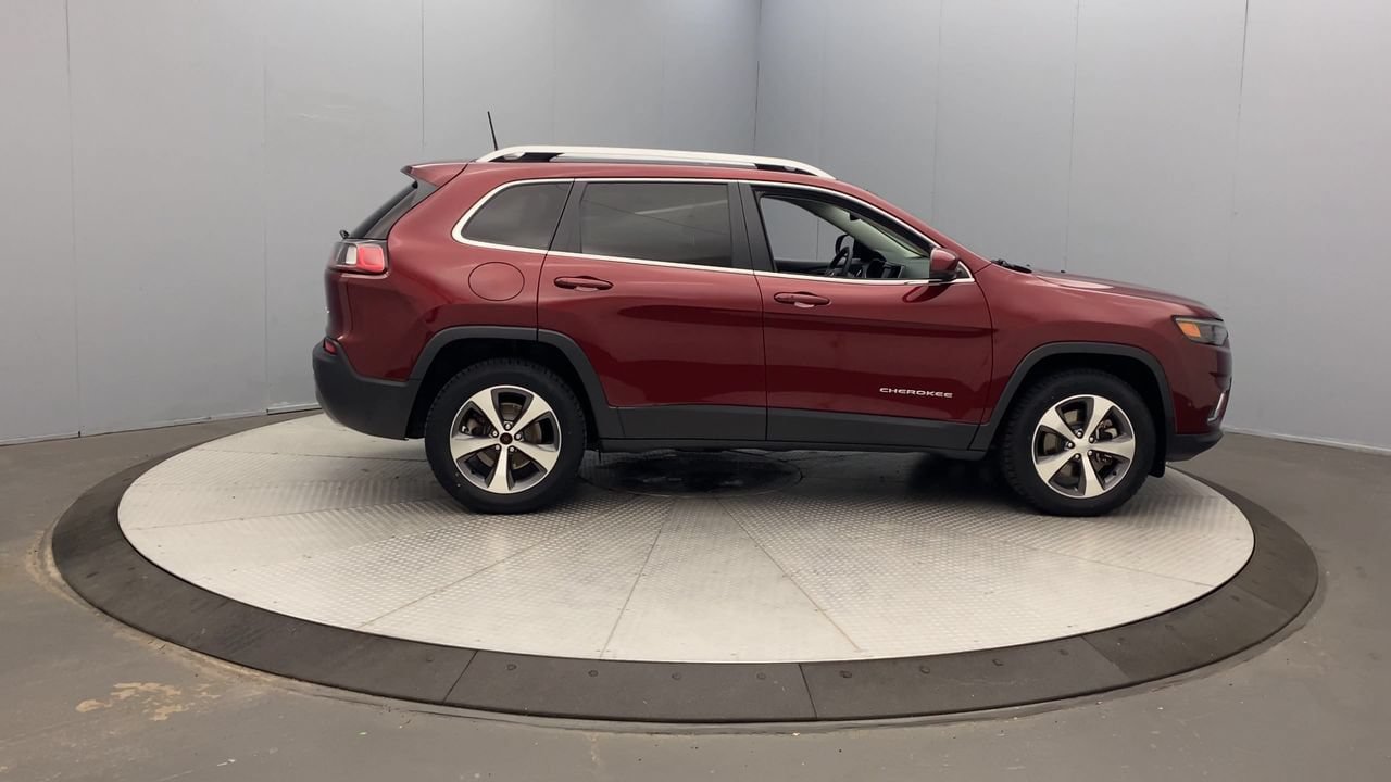Used 2021 Jeep Cherokee Limited w/ Trailer Tow Group AWD/4WD image 6