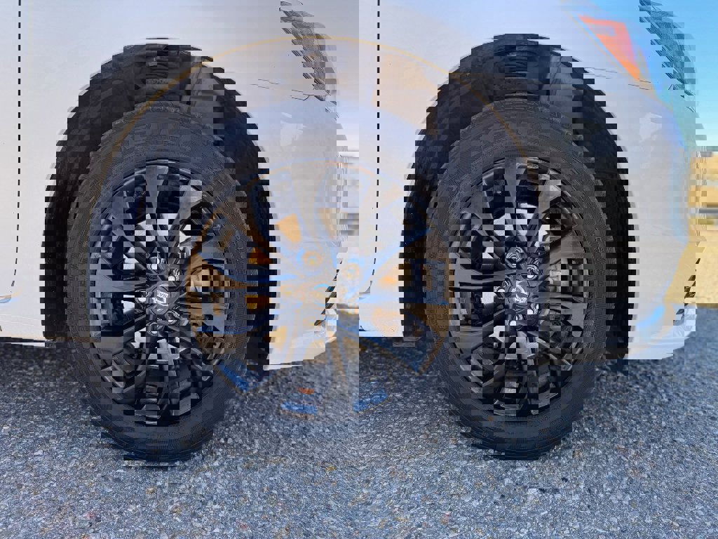 Used 2018 Nissan Sentra S w/ S Midnight Style Package image 4