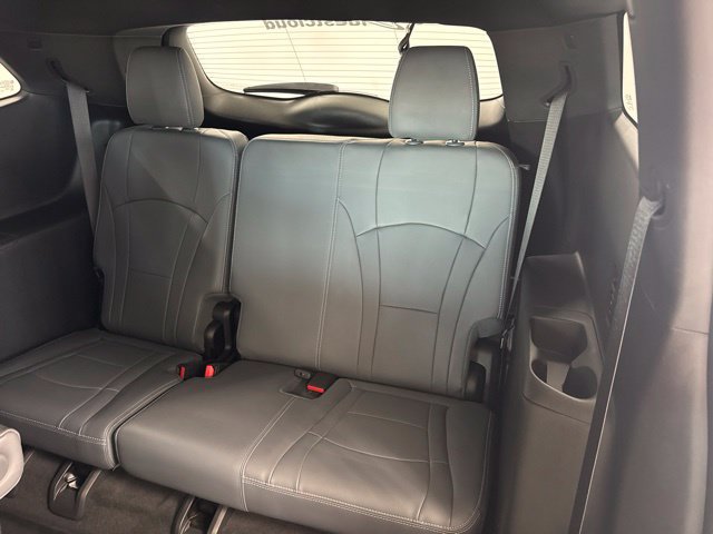 Used 2023 Buick Enclave Essence w/ Experience Buick Package AWD/4WD image 25
