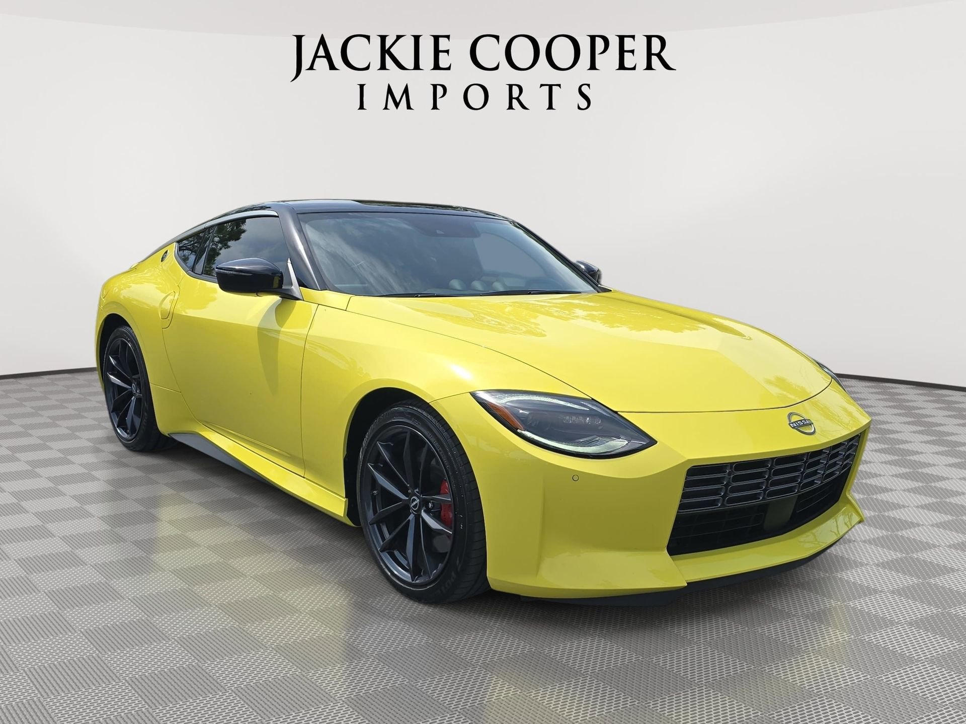 Used 2024 Nissan Z Performance w/ Floor Mat Package RWD image 3