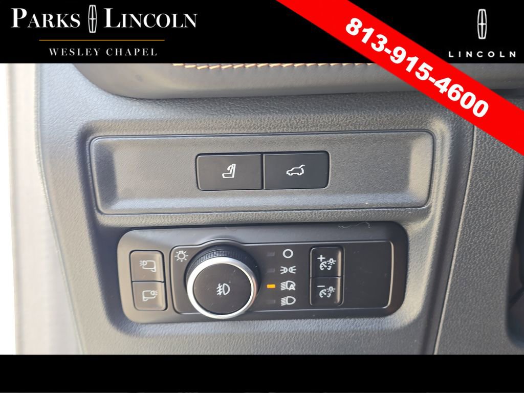 Used 2023 Ford Expedition Platinum image 29
