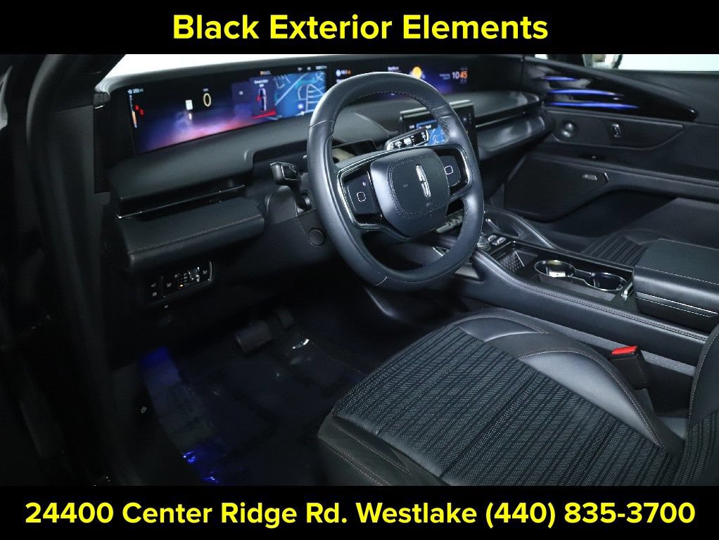 Certified 2025 Lincoln Nautilus Reserve w/ Jet Appearance Package AWD/4WD image 18