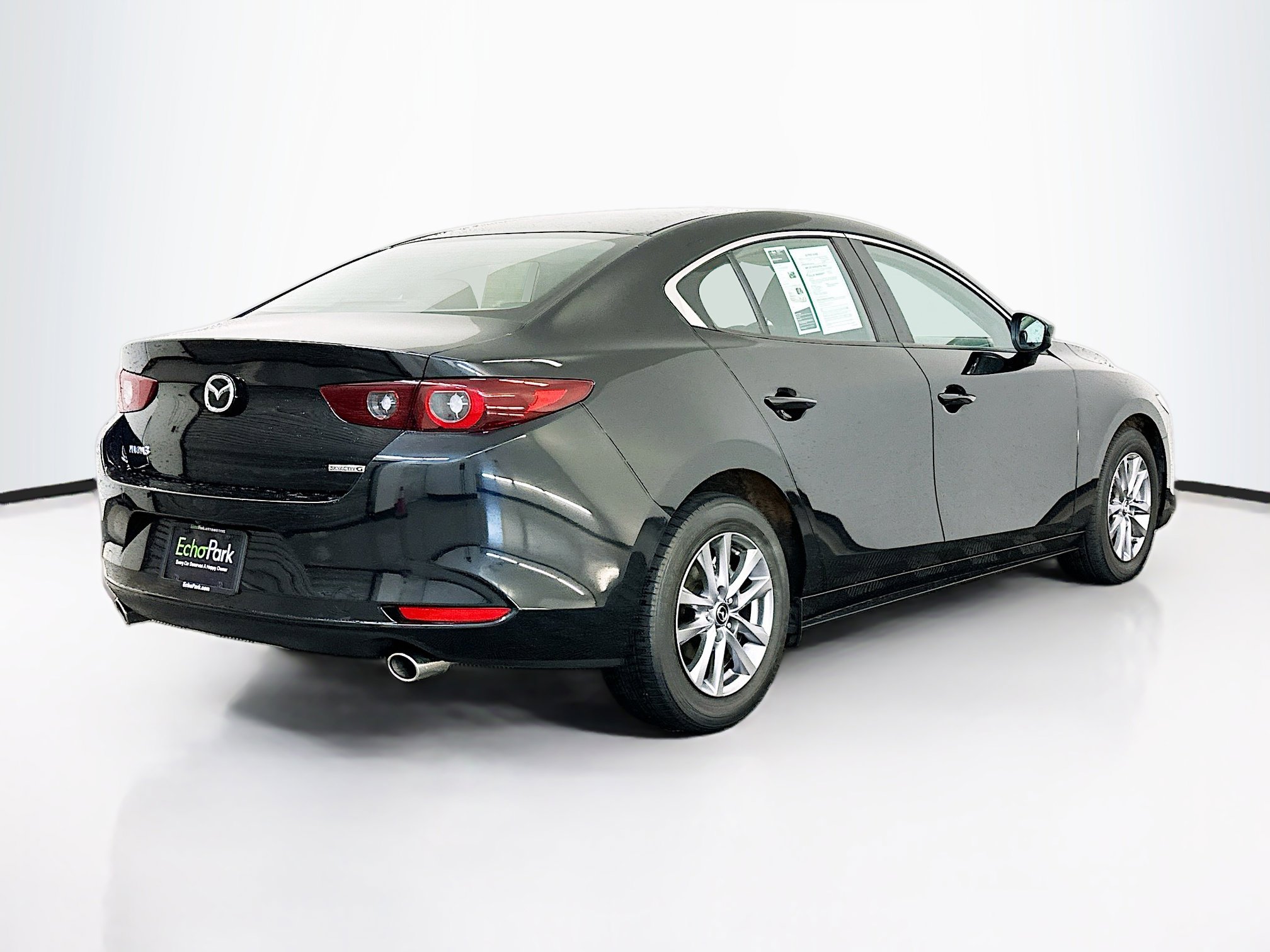 Used 2022 MAZDA MAZDA3 s image 9