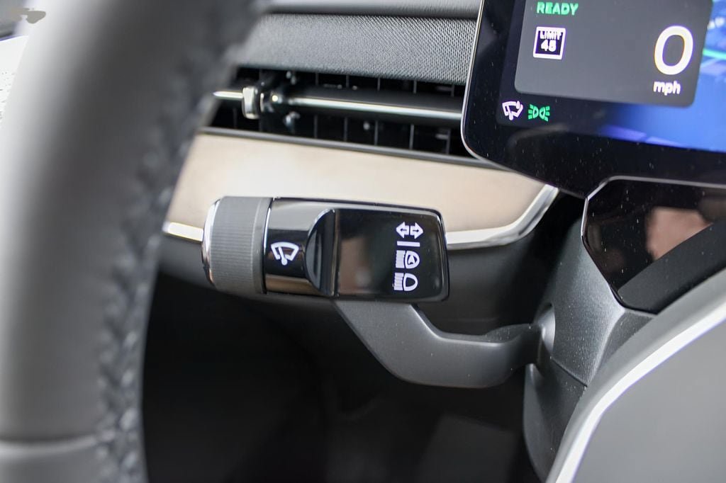 New 2025 Volvo EX90 Ultra AWD/4WD image 23