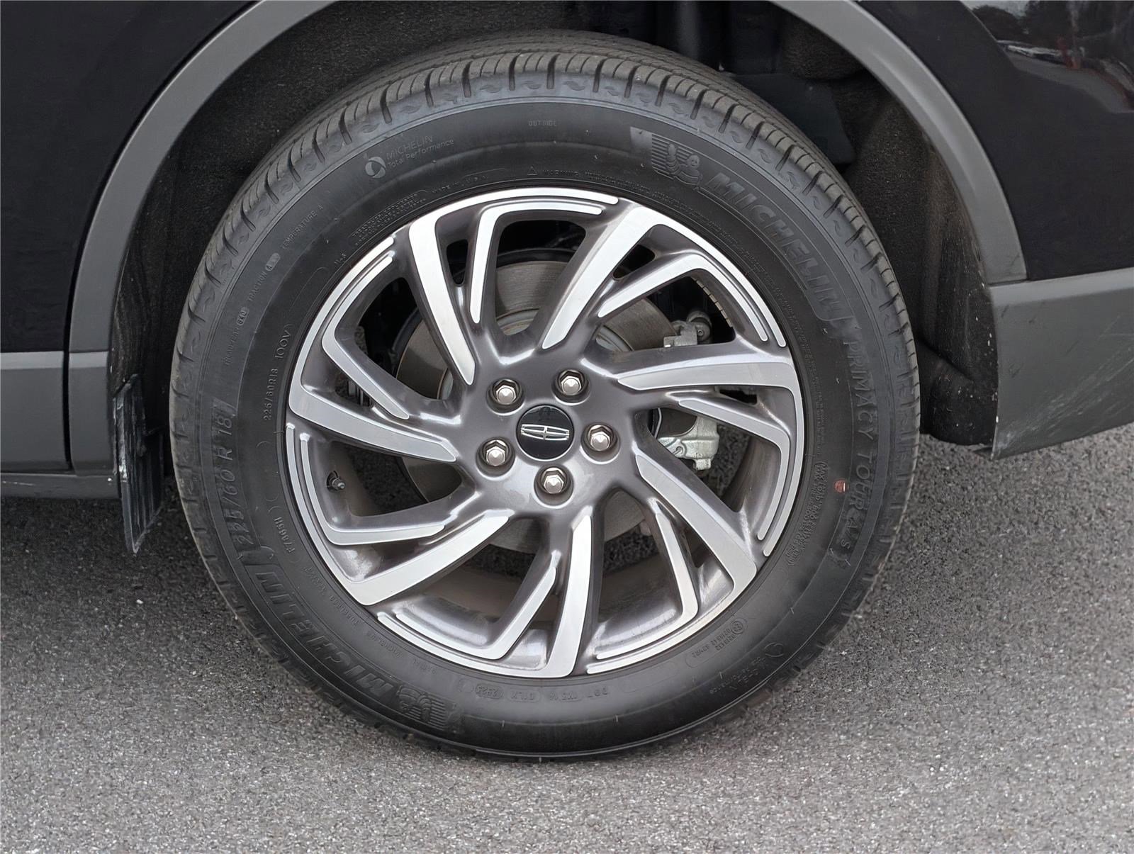 Used 2023 Lincoln Corsair AWD w/ Equipment Group 101A image 8