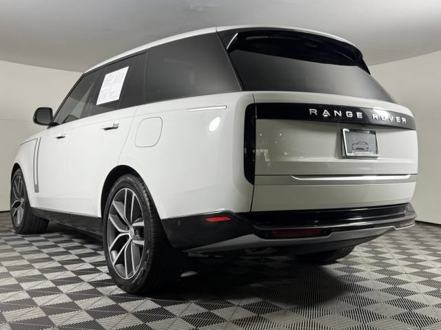 Certified 2025 Land Rover Range Rover Autobiography AWD/4WD image 4