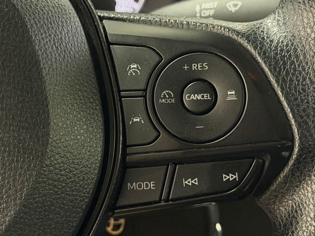 Used 2024 Toyota Corolla LE image 28