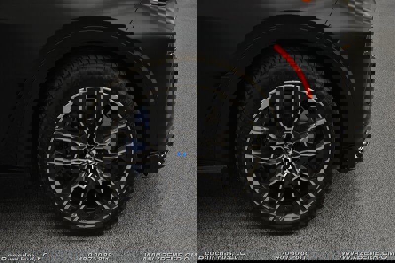 Used 2023 BMW X7 M60i w/ Climate Comfort Package image 47