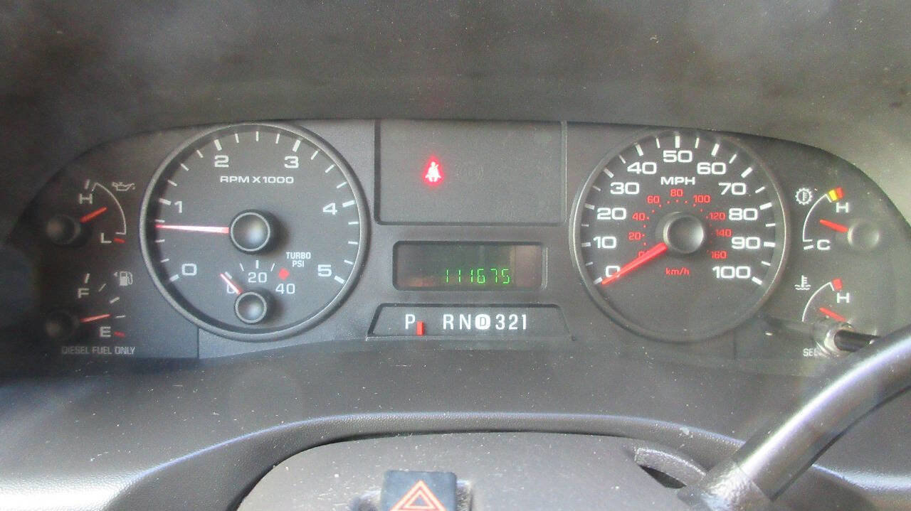 Used 2007 Ford F550 2WD Regular Cab Super Duty image 38