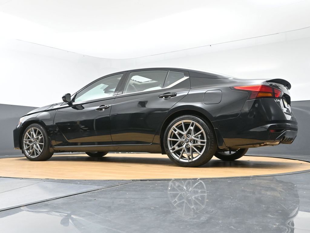 Used 2024 Nissan Altima 2.0 SR FWD image 51