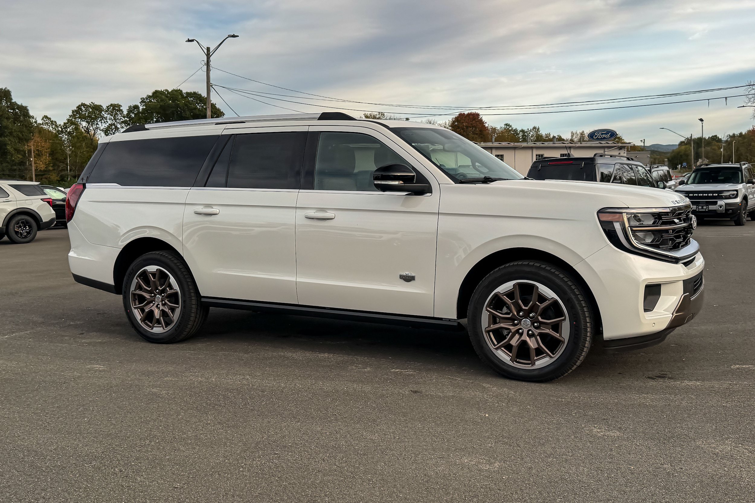 New 2027 Ford Expedition Max King Ranch AWD/4WD image 2