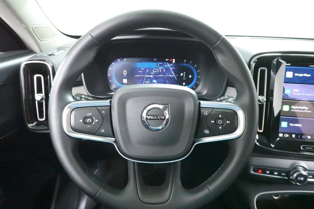 Used 2025 Volvo XC40 B5 Core AWD/4WD image 14
